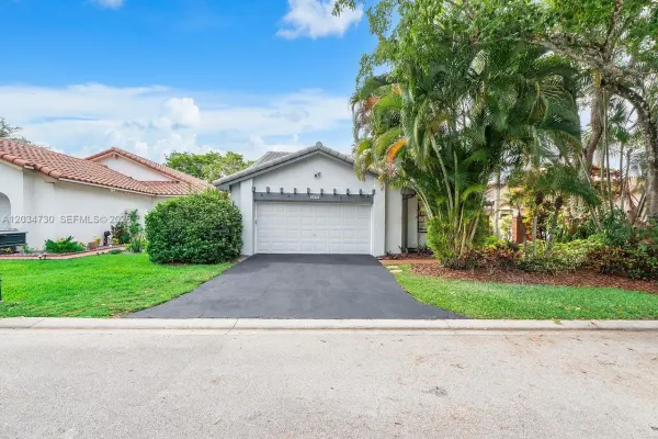 2073 Montpeliar, Weston, FL 33326