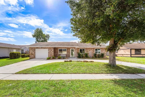 144 Cordoba Circle, Royal Palm Beach, FL 33411
