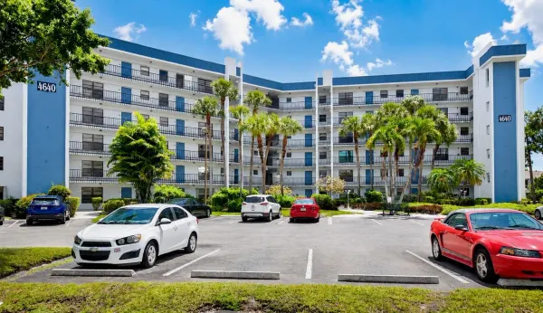 4640 W Lucerne Lakes Blvd W W 205, Lake Worth, FL 33467