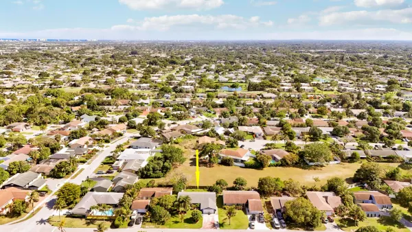 3336 Ave Villandry, Delray Beach, FL 33445