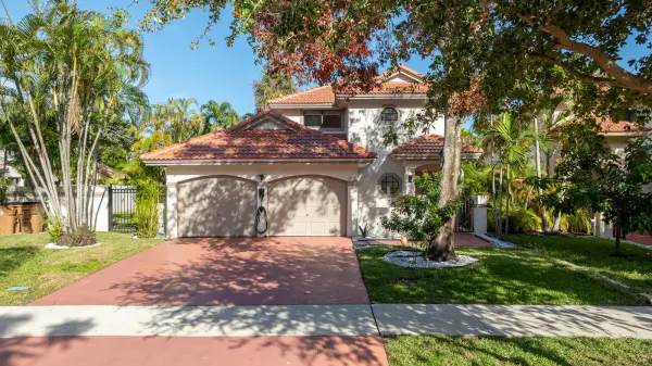 484 NW 38th Terrace, Deerfield Beach, FL 33442
