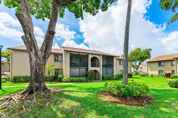 509 Shady Pine Way C1, Greenacres, FL 33415