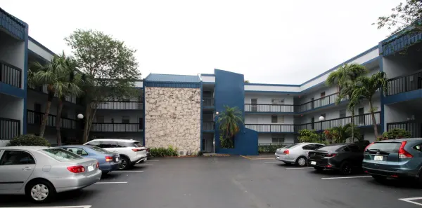 3090 Holiday Springs Boulevard 106, Margate, FL 33063