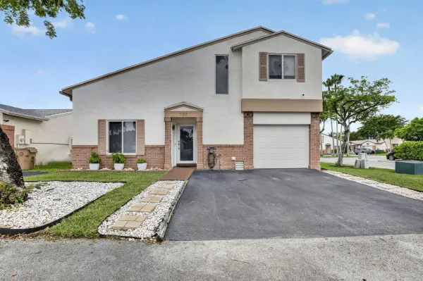 730 Cumberland Terrace, Davie, FL 33325