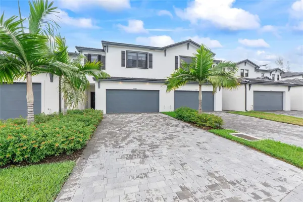 4965 Oakmont Drive 2, Dania Beach, FL 33312
