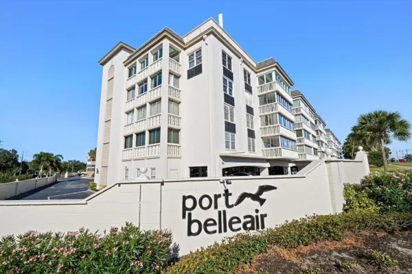 131 Bluff View Drive, Unit 403, Belleair Bluffs, FL, 33770