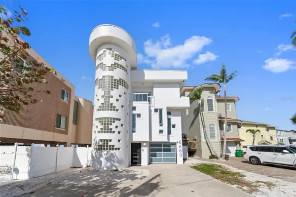 8680 W Gulf Boulevard, Treasure Island, FL, 33706