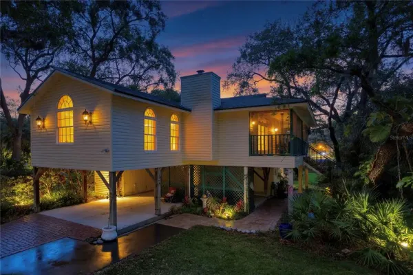 420 Hanby Street, Crystal Beach, FL, 34681