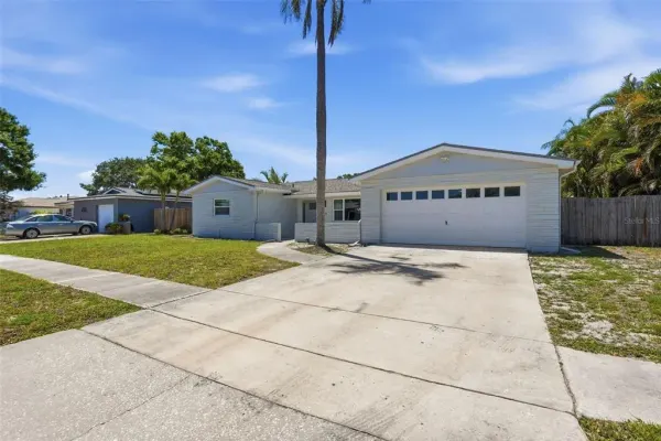 9276 N 79th Avenue, Seminole, FL, 33777