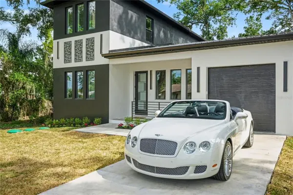 105 Garland Avenue, Seffner, FL, 33584