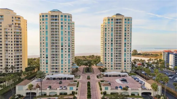 1180 Gulf Boulevard, Unit 906, Clearwater Beach, FL, 33767