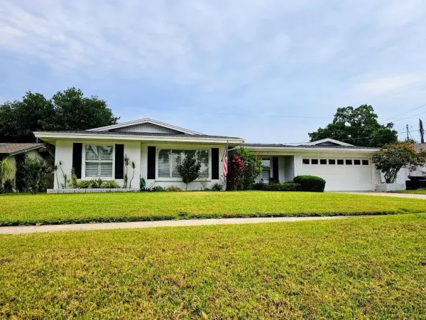 2186 Oak Grove Drive, Clearwater, FL, 33764