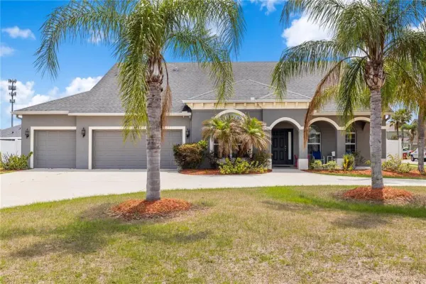 1905 Via Napoli Street, Plant City, FL, 33566