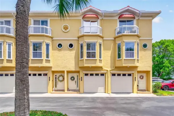 1033 Pinellas Bayway S, Tierra Verde, FL, 33715