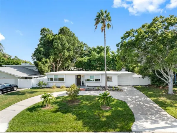 11478 82nd Avenue, Seminole, FL, 33772