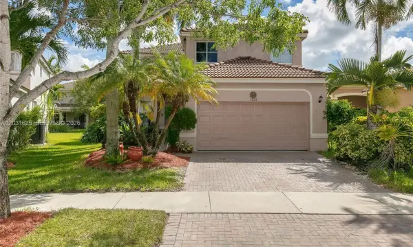 1032 Silktree Lane, Weston, FL 33327