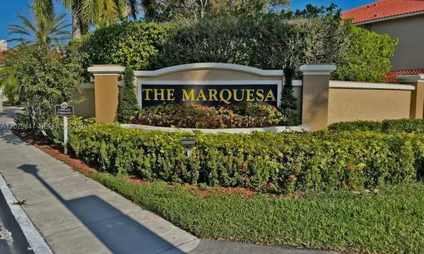 215 SW 117th Terrace 14204, Pembroke Pines, FL 33025