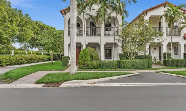 8397 NW 38th Street, Cooper City, FL 33024