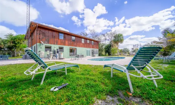 576 Marshall Road, West Palm Beach, FL 33413