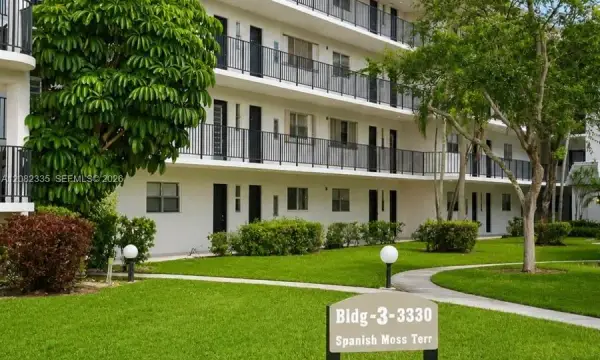 Address Withheld, Lauderhill, FL 33319