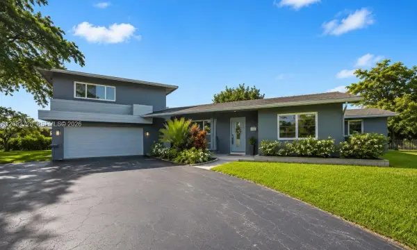 6700 E Tropical Way, Plantation, FL 33317