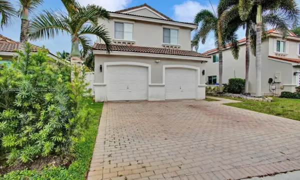3432 SW 49th Street, Hollywood, FL 33312