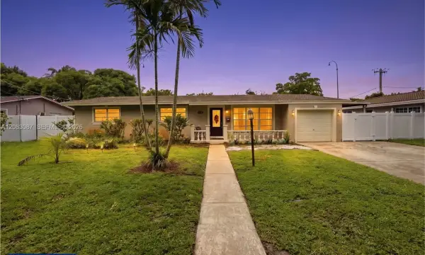 4750 NW 1st Street, Plantation, FL 33317
