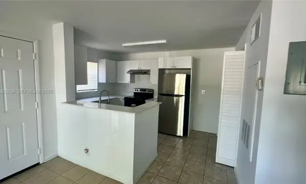 4096 N Pine Island Road 2112, Sunrise, FL 33351