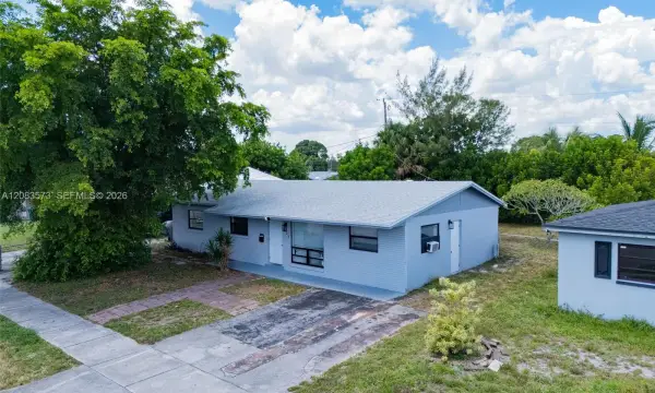 1421 NW 32nd Avenue, Lauderhill, FL 33311