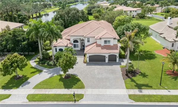 11406 Canyon Maple Boulevard, Davie, FL 33330