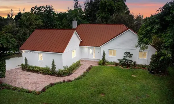 5600 SW 195th Terrace, Southwest Ranches, FL 33332