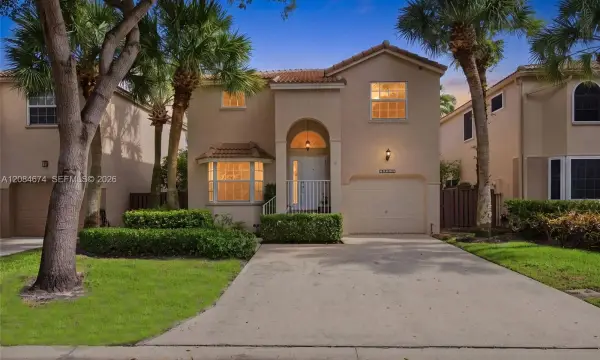 10830 NW 12th Place, Plantation, FL 33322