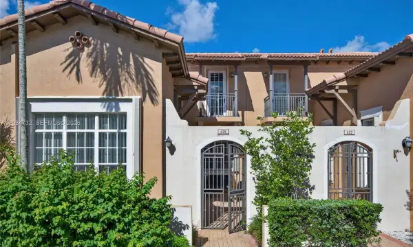 628 SW 147th Terrace, Pembroke Pines, FL 33027