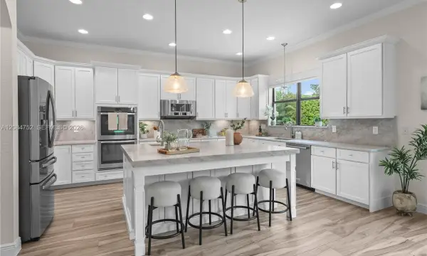 8142 Bradford Way, Parkland, FL 33076