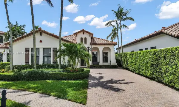 2660 NW 84th Way, Cooper City, FL 33024