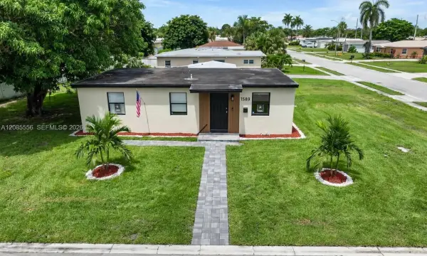 1589 NW 4th Avenue, Pompano Beach, FL 33060