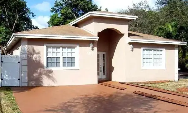 6601 Perry Street, Hollywood, FL 33024