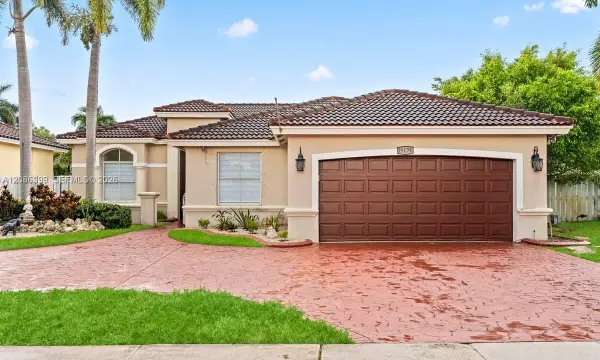 19174 NW 23rd Place, Pembroke Pines, FL 33029