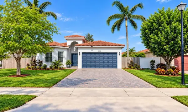 601 NW 19th Avenue, Pompano Beach, FL 33069