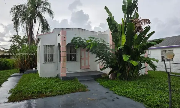 1472 W 34th Street, Riviera Beach, FL 33404