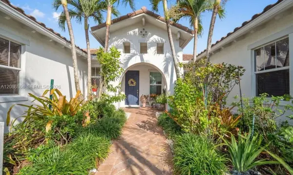8055 NW 117th Way, Parkland, FL 33076