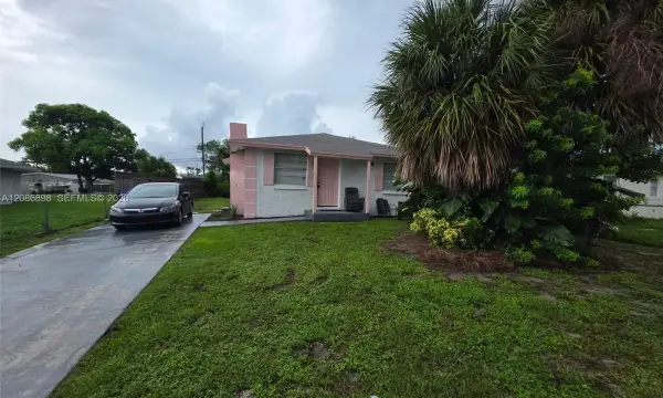 Address Withheld, Riviera Beach, FL 33404