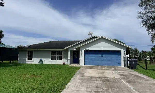 18887 N 42nd Road N, Loxahatchee, FL 33470