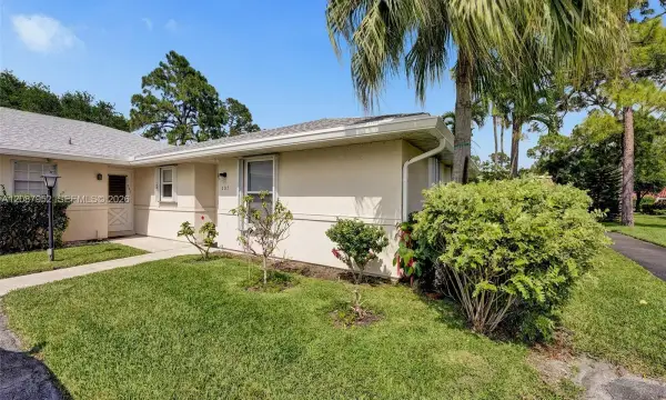 207 Cape Cod Circle 207, Lake Worth, FL 33467