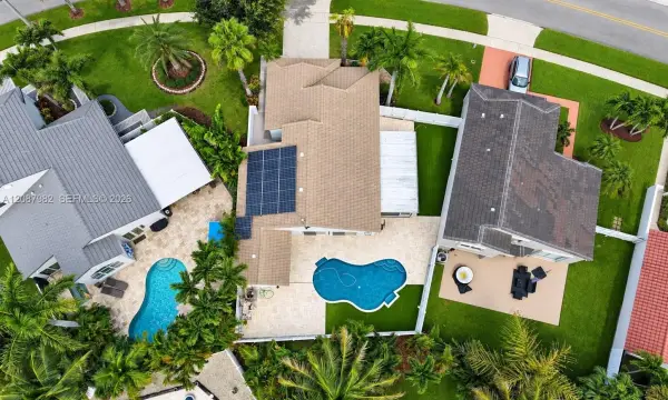 17542 NW 12th Street, Pembroke Pines, FL 33029