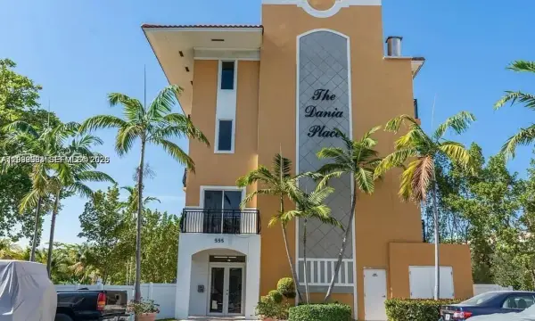 555 E Dania Beach Boulevard 5, Dania Beach, FL 33004
