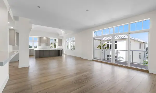 182 Lake Drive 5302, Palm Beach Shores, FL 33404