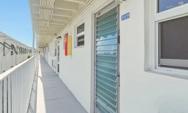 4001 S Ocean Boulevard 209, South Palm Beach, FL 33480
