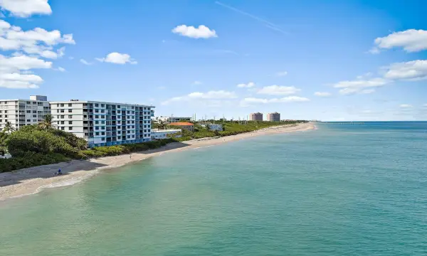 900 Ocean Drive, Unit 106, Juno Beach, FL, 33408