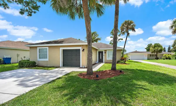 5483 Club Circle, Haverhill, FL, 33415